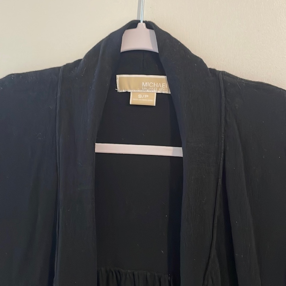3/$20❤️ ✨ Michael Kors short sleeved cardigan✨